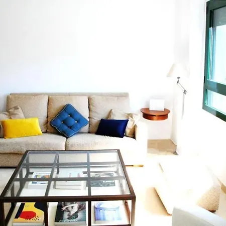 Artes Y Ciencias + Garaje + Netflix