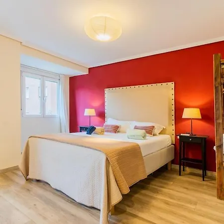 Ciudad Artes Gem: Stylish Near Ruzafa & Апартаменты Валенсия