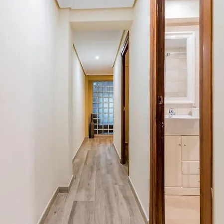 Ciudad Artes Gem: Stylish Near Ruzafa & Lägenhet *