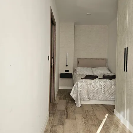 Quarto em Acomodações Particulares Habitación Céntrica De Lujo Gv 6 Valência
