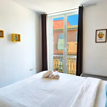 Flats Friends Torres Quart Βαλένθια