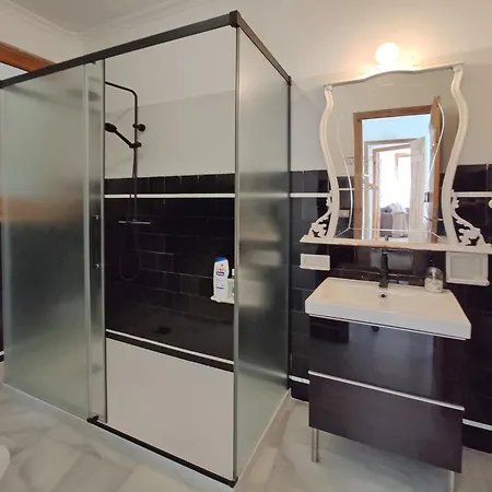 Entre La Estacion Y El Ayuntamiento Valencia