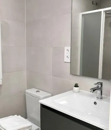 Nuevo Cerca De La Playa Y Centrico