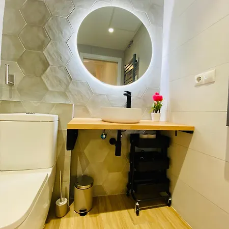 Apartamento En Cabanyal A: Encanto Y Diseno Junto A La Playa Apartament