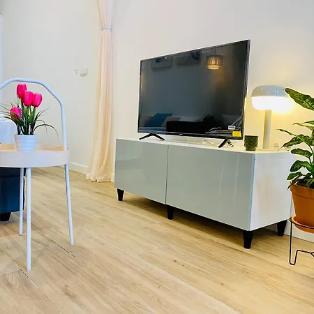 Apartament Apartamento En Cabanyal A: Encanto Y Diseno Junto A La Playa