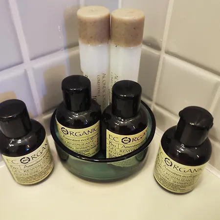 Carisan1 - 6 Min To Beach, Modern, Bright