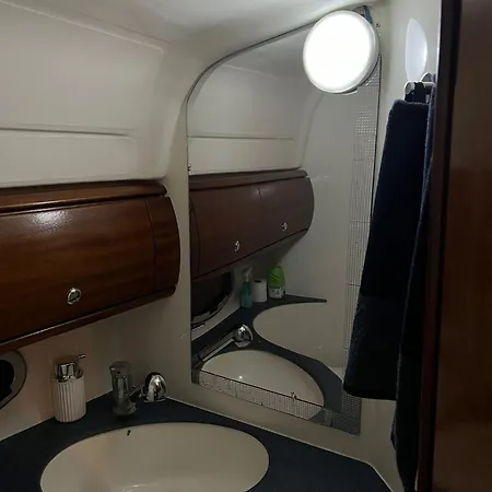 Hotel na wodzie Maser Ii