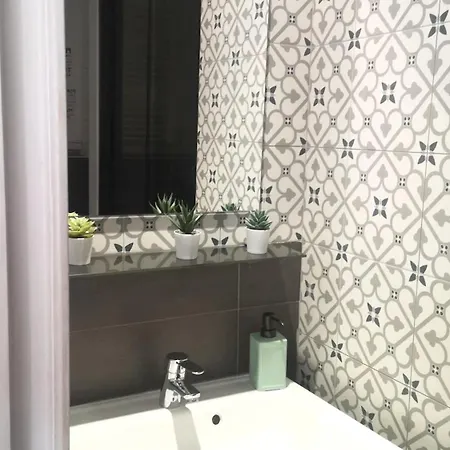Modern In 90 M² Wheelchair Access * Valence