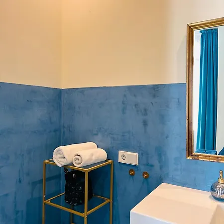 فندق مبيت وإفطار L'esplai 2*