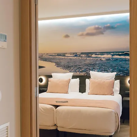 Apartahotel Palau &