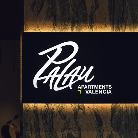 Apartahotel Palau &