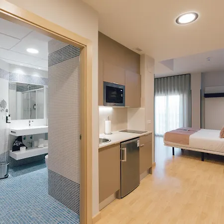 Apartahotel Palau &