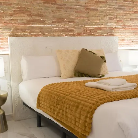 Market - Ciutat Vella, Exclusively For Families - Mid-term Apartment *