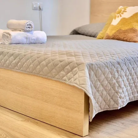 Spacious, Sunny Flat By Of Arts & Sciences Валенсия