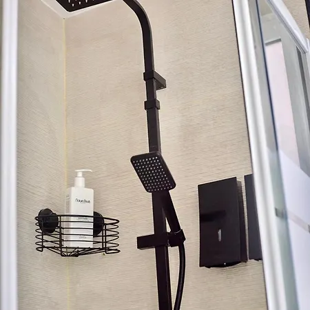 Spacious, Sunny Flat By Of Arts & Sciences Апартаменты *