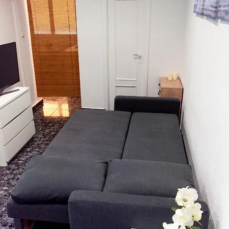 Cosy Apartment With Balcony Between Beach & Center 6P Apartment