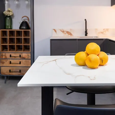 Calatrava By Alma Valenza