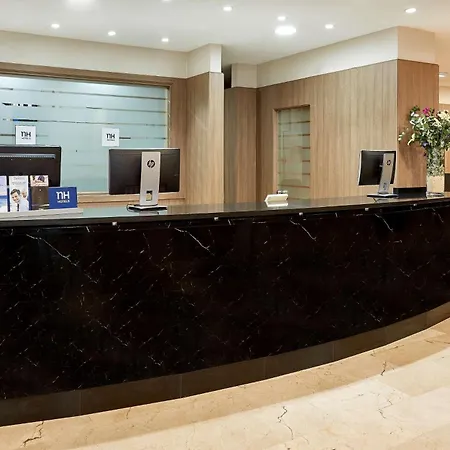 Nh Ciencias Hotel 3*
