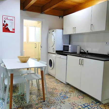 Casita Con Terraza En Cabanyal Апартаменты Валенсия