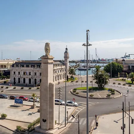 Travel Habitat Port Valencia. *