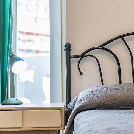 Travel Habitat Port Valencia. Apartman