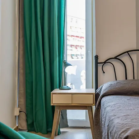 Travel Habitat Port Valencia. Apartamento *