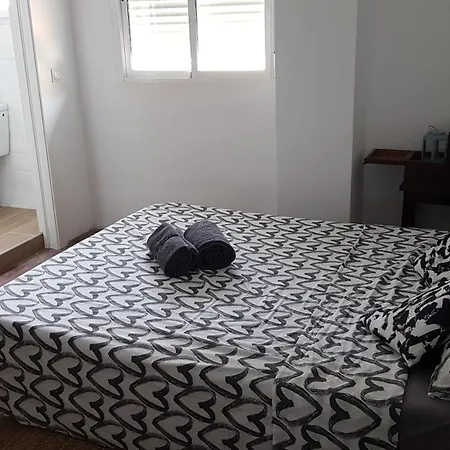 Muy Centrico En Junto A Ruzafa アパート バレンシア