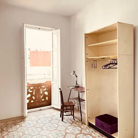 Muy Centrico En Junto A Ruzafa