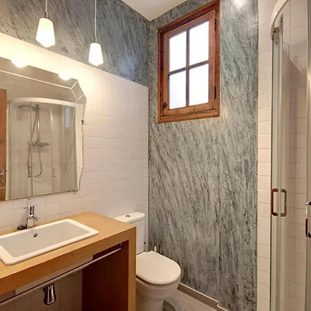 Beds & Breaks Strauss * Valence