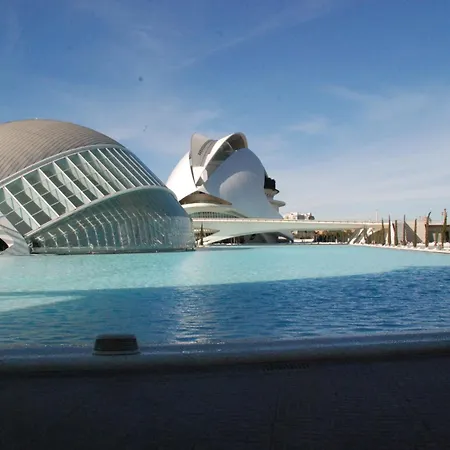 10 Pax, Ac, Wifi Gratis, Ciudad Artes Y Ciencias *