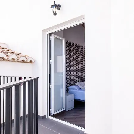 Appartamento Spacious Penthouse With Massive Terrace