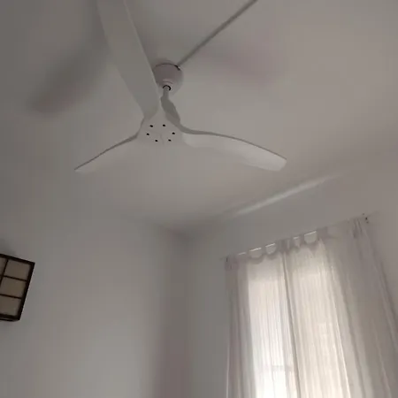 La Roqueta Completo En Pleno Centro Valência