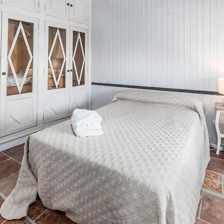 Travel Habitat Port Valencia. *