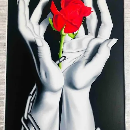 Great Close To Center アパート