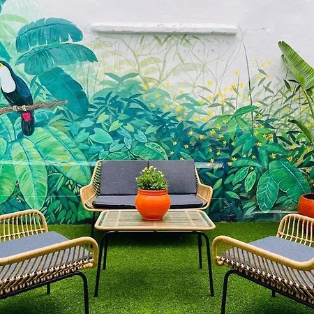 Artistic Flat Next To Ruzafa Welcome To The Jungle Apartman *
