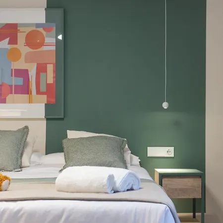 Apartment Osito Hub - Pintor Nicolau Valencia