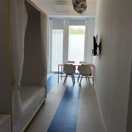 Carisan2 - Fully Equipped, 6 Min To