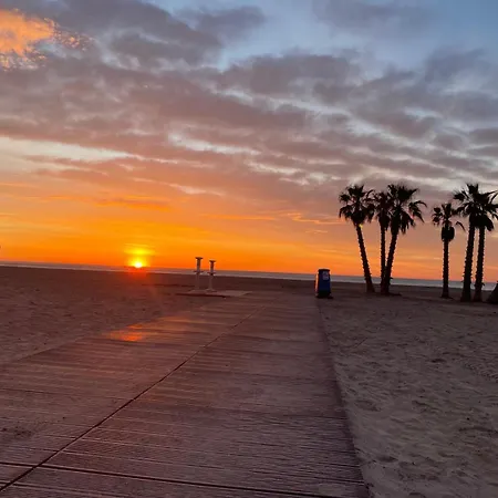 Excelente ático Con Gran Terraza Y Barbacoa En Canet D'en Berenguer Apartamento *