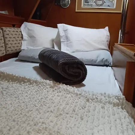Juangie Bateau-hôtel