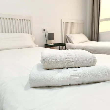 Flats Friends Nave Βαλένθια