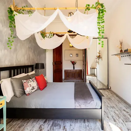 Portrait Boutique Valenza