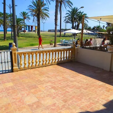 Casa En La Playa De Con Piscina Propia Villa