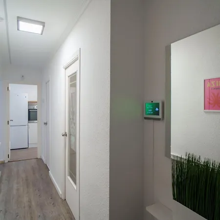 Recently Renovated Near The Apartment *