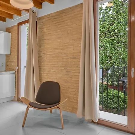 De Diseno En Plaza Del Carmen F4 バレンシア