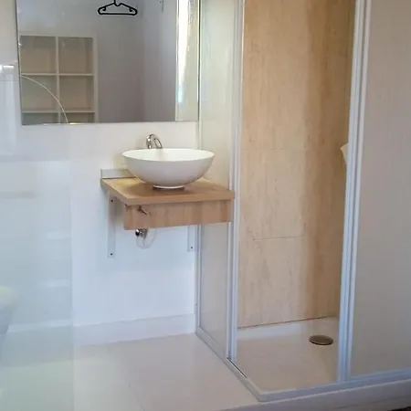 Guest house Y Suite. Upv, Uv Y Playa