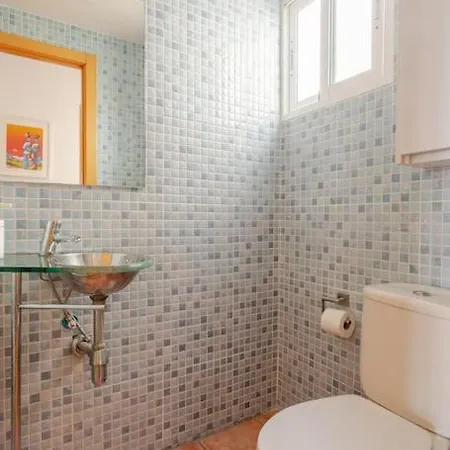 Colon Market Downtown * Valence