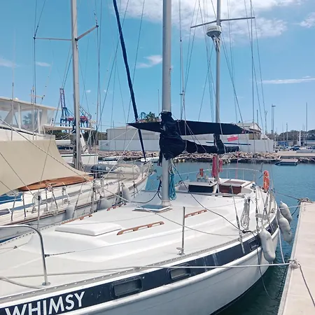 Velero Whimsy Botel Valencia