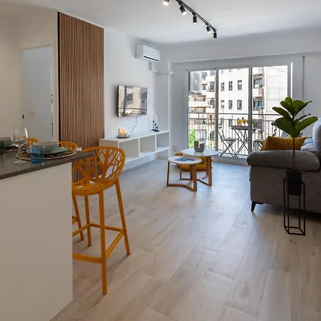 Dorm4you Patraix Apartment *