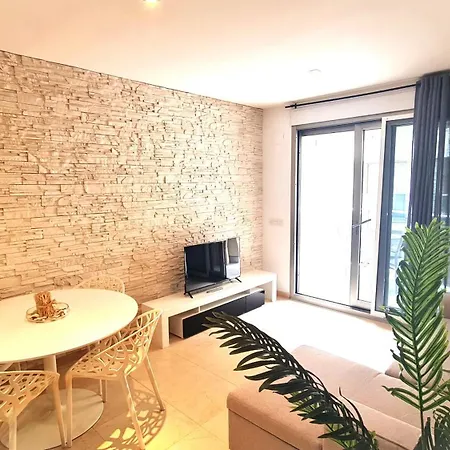 Luxury A40-28 With Terrace And Sea Views דירה