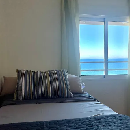 Apartamento En Primera Línea De La Playa A 15 Minutos De La Ciudad De Valência
